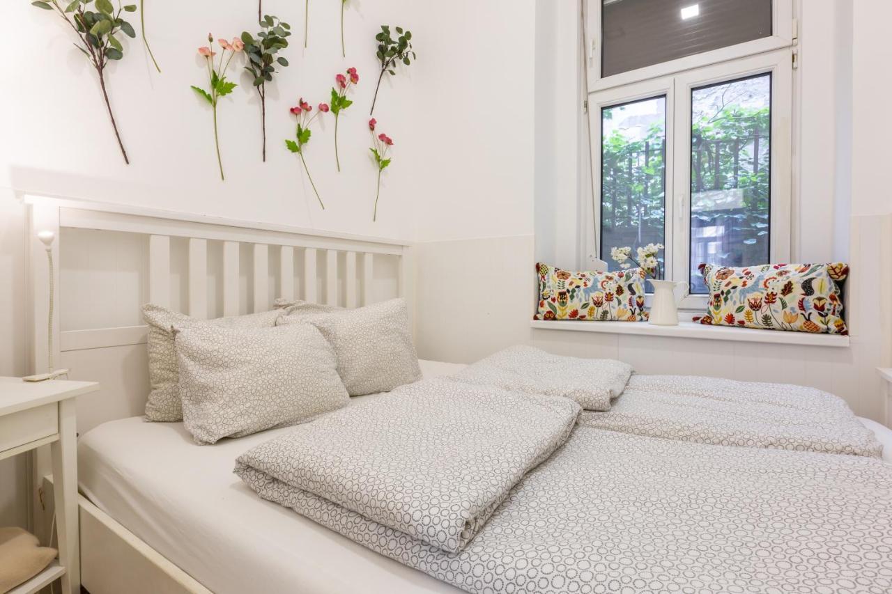 Elegant Coziness Apartment Budapest Luaran gambar