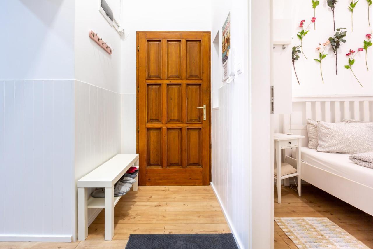Elegant Coziness Apartment Budapest Luaran gambar